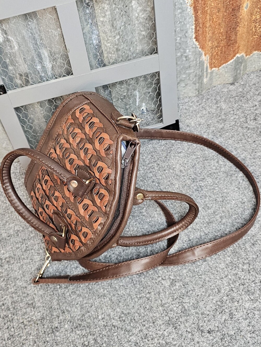 Vintage-Vibe| Woven Faux Leather|Dome Bag| Multi Brown Two-Way Convertible Purse - Picture 3 of 8